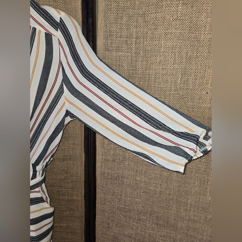 NWOT Women's Monteau Striped Wrap Dress with Belt And Pockets Size Medium - Picture 3 of 11